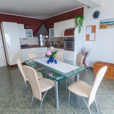 Nina Apartment