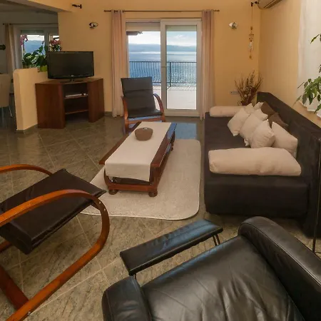 Apartment Nina